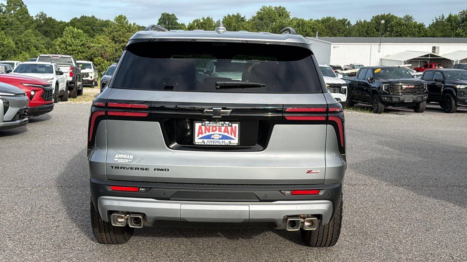 New 2026 Chevrolet Traverse Z71 w/ Enhanced Driving Package AWD/4WD image 9
