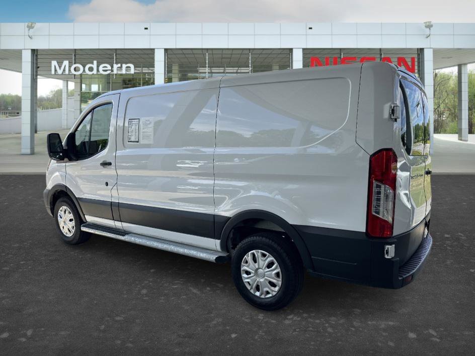 Used 2025 Ford Transit 250 Low Roof w/ Exterior Upgrade Package RWD image 3