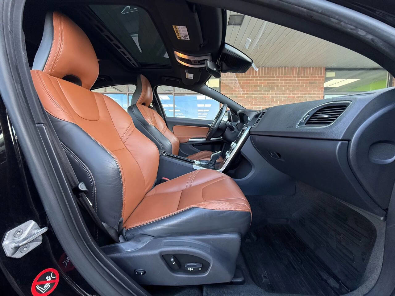 Used 2015 Volvo S60 T5 Platinum w/ Climate Package image 16