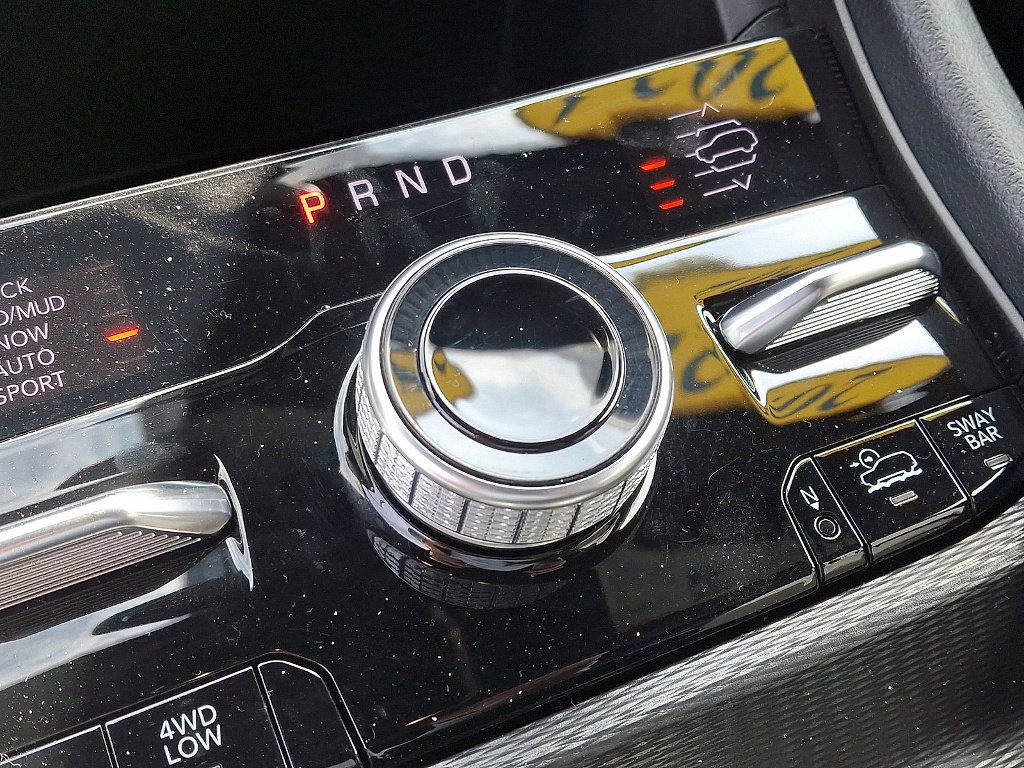 Used 2024 Jeep Grand Cherokee Trailhawk image 12