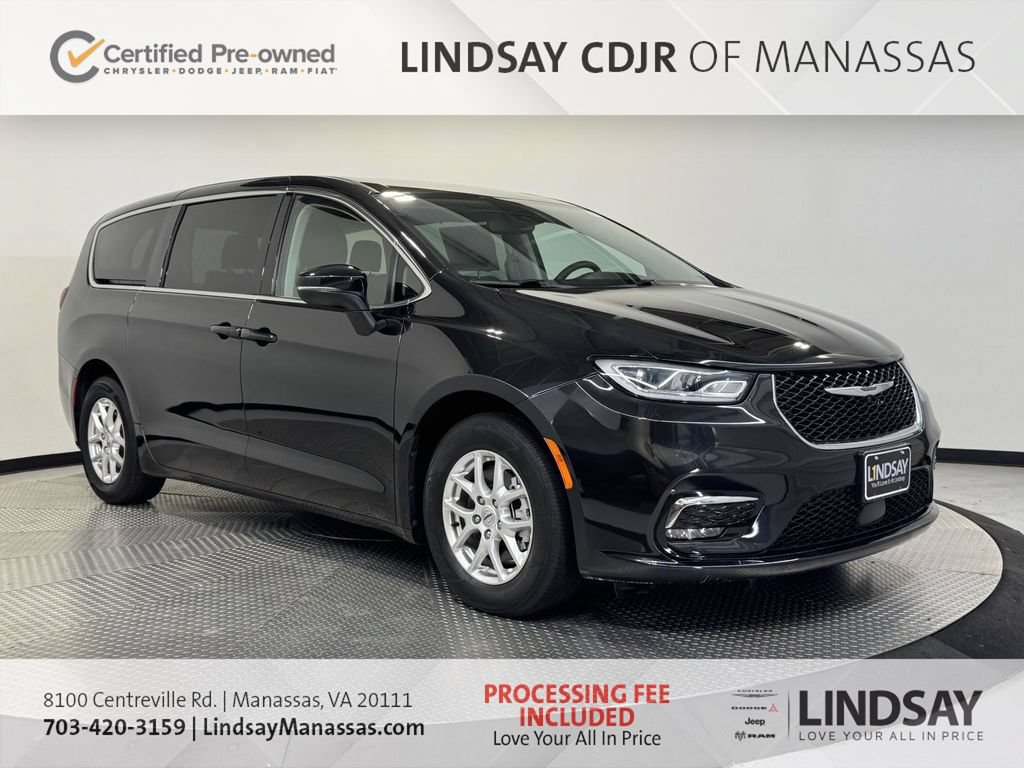 Used 2023 Chrysler Pacifica Touring-L FWD image 1