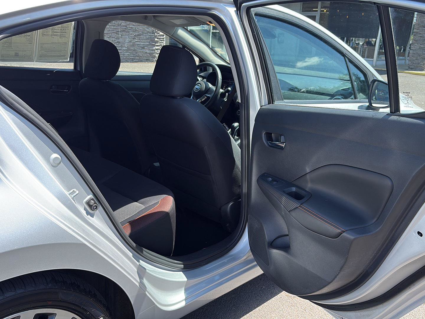 Used 2020 Nissan Versa SR FWD image 18