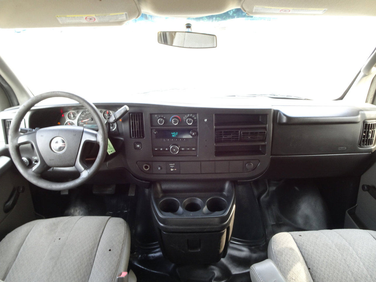 Used 2013 GMC Savana 2500 image 16