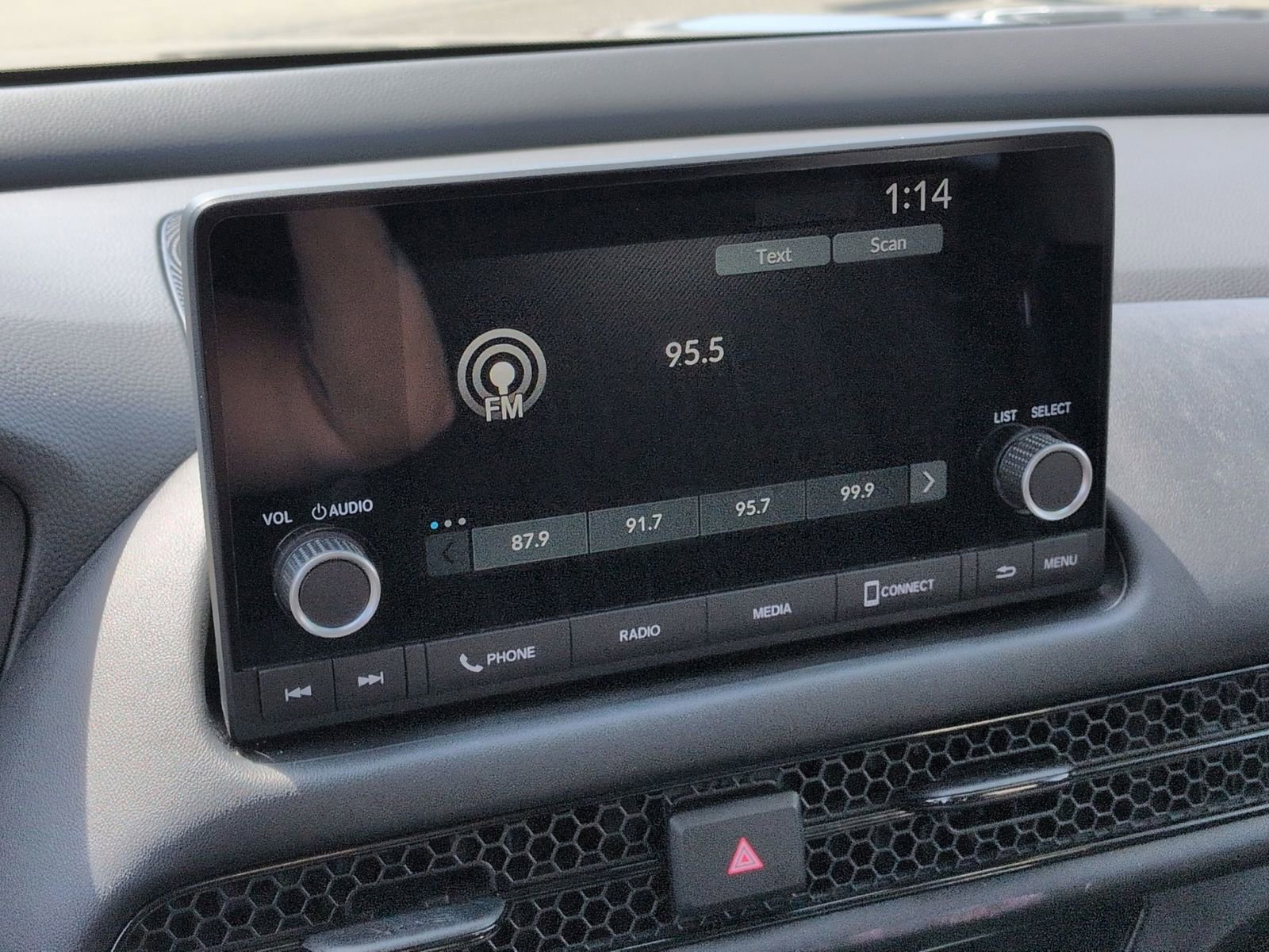Used 2024 Honda HR-V LX image 18
