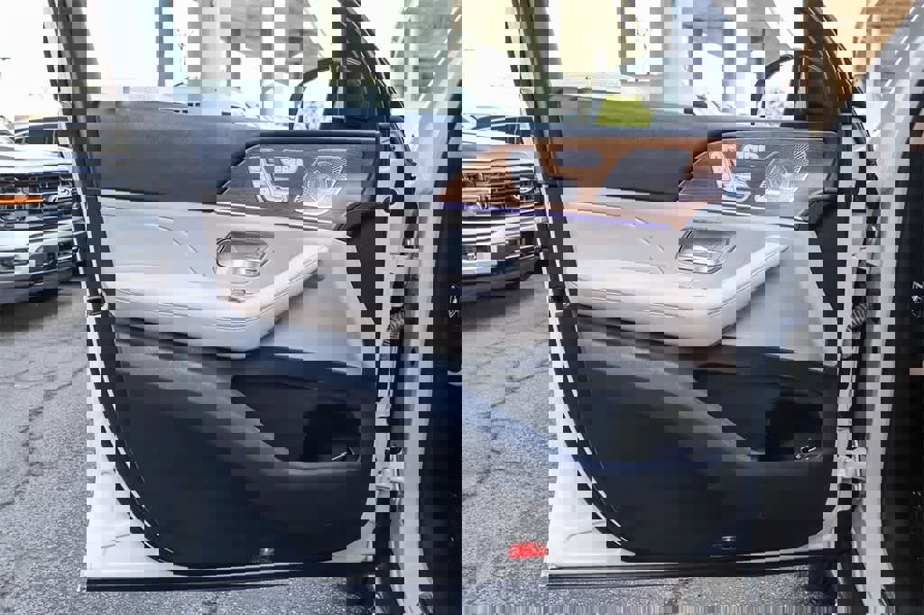 Used 2022 Mercedes-Benz GLE 350 4MATIC w/ Premium Package image 22