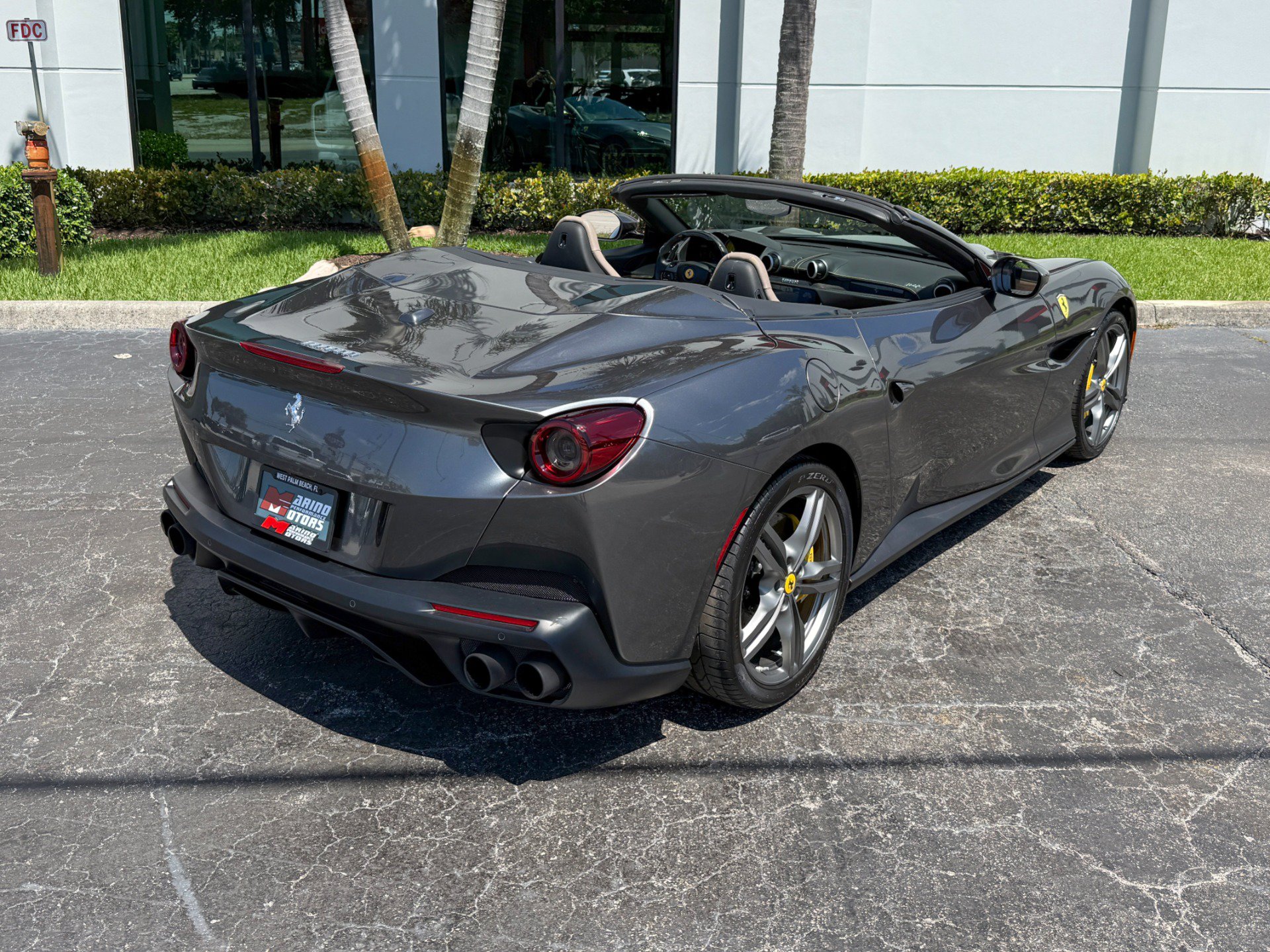 Used 2019 Ferrari Portofino RWD image 22