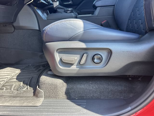 Used 2026 Toyota 4Runner Platinum AWD/4WD image 12
