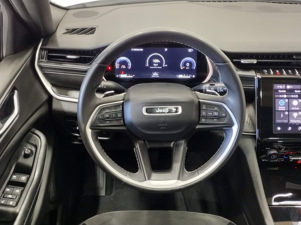 Used 2023 Jeep Grand Cherokee Altitude AWD/4WD image 37