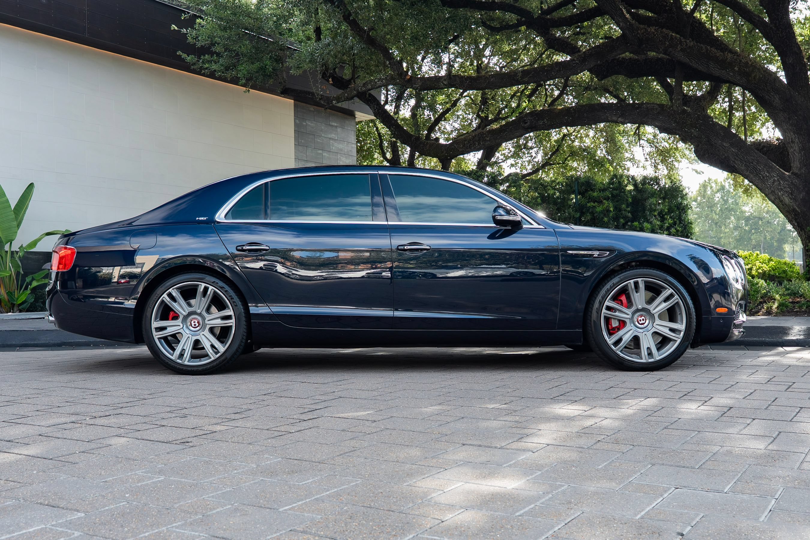 Used 2017 Bentley Flying Spur S V8 AWD/4WD image 5