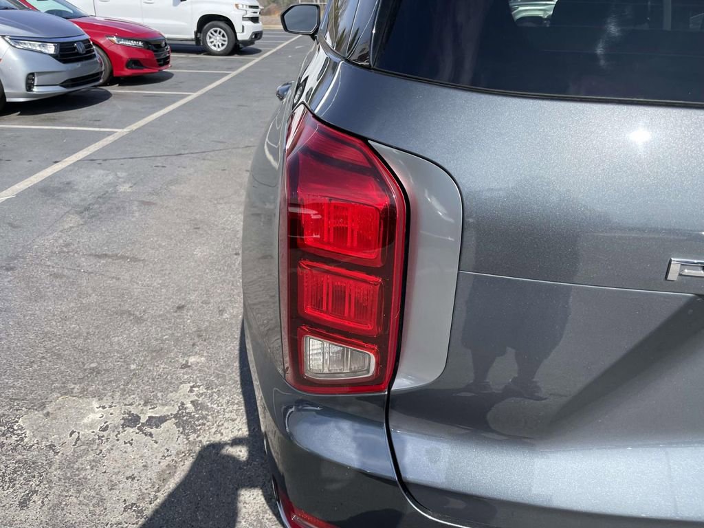 Used 2021 Hyundai Palisade SE image 19