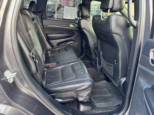 Used 2017 Jeep Grand Cherokee Limited image 30