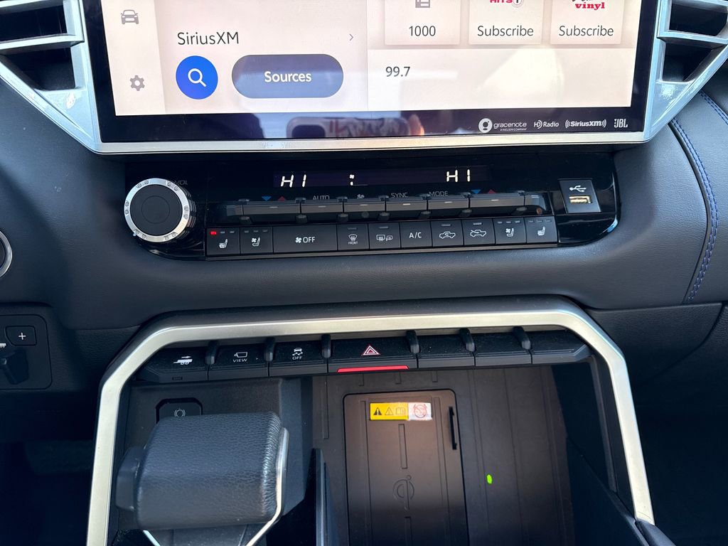 Used 2022 Toyota Tundra Platinum image 22