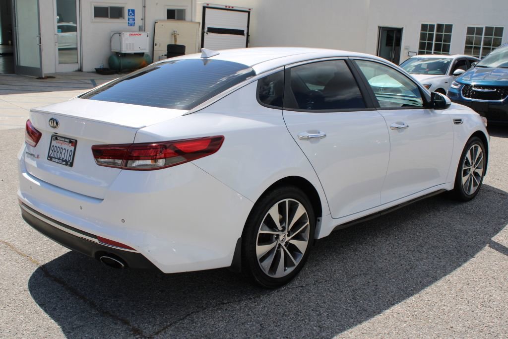 Used 2018 Kia Optima S w/ 18" Alloy Wheels Package image 4