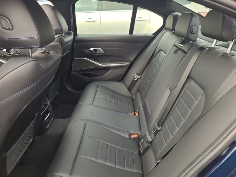 Used 2023 BMW M340i M340i Premium w/ Premium Package image 8