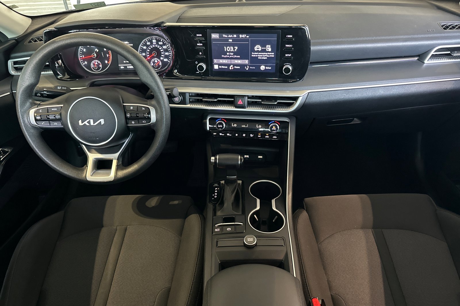 Used 2023 Kia K5 LXS image 13