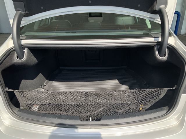 Used 2018 Kia Cadenza Technology image 13