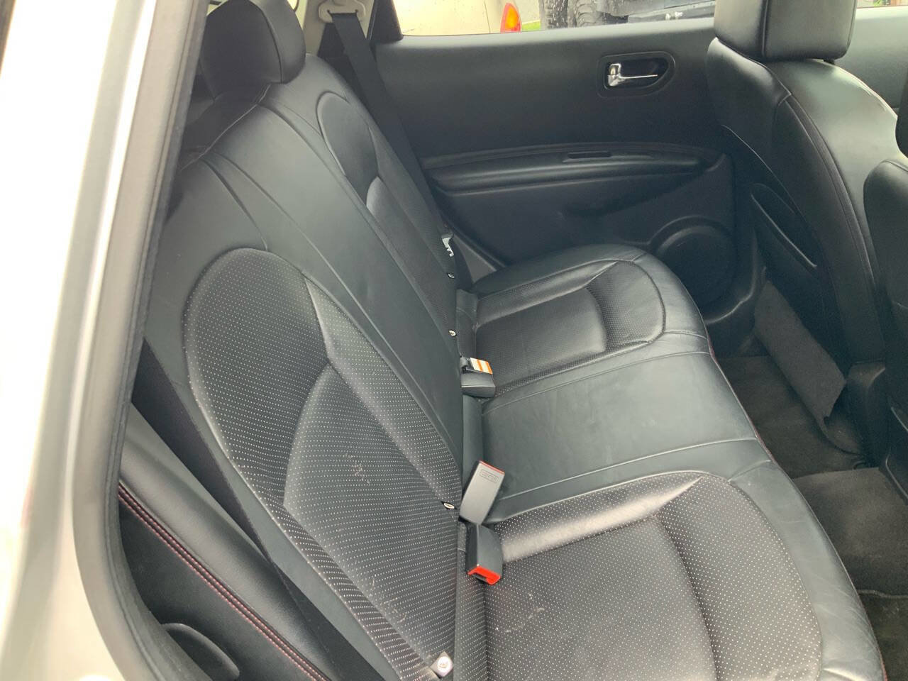 Used 2008 Nissan Rogue SL w/ Premium Pkg image 14