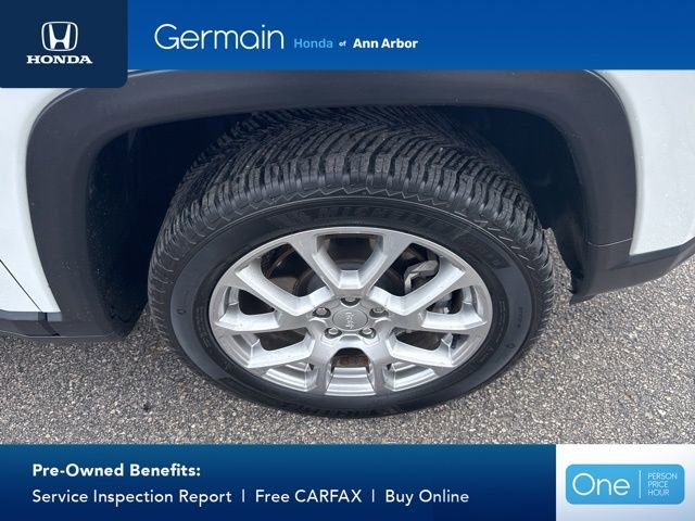 Used 2023 Jeep Compass Latitude AWD/4WD image 5