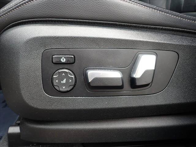Used 2020 BMW X5 xDrive40i w/ M Sport Package AWD/4WD image 14