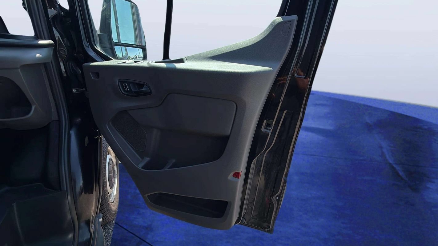 Used 2023 Ford Transit 250 148 High Roof Extended w/ Load Area Protection Package RWD image 17