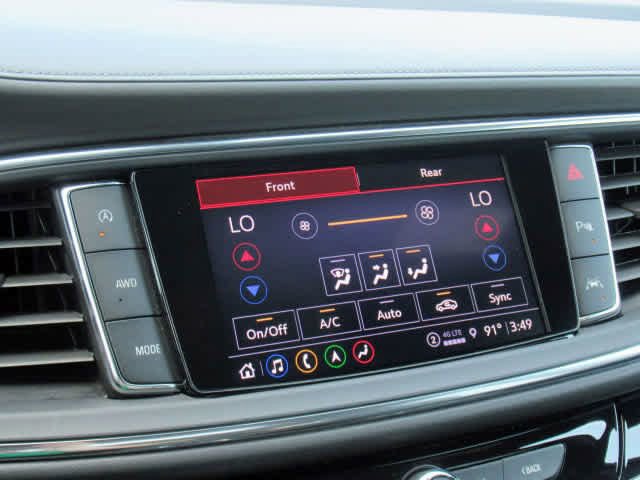 Used 2024 Buick Enclave Avenir w/ Avenir Technology Package image 24