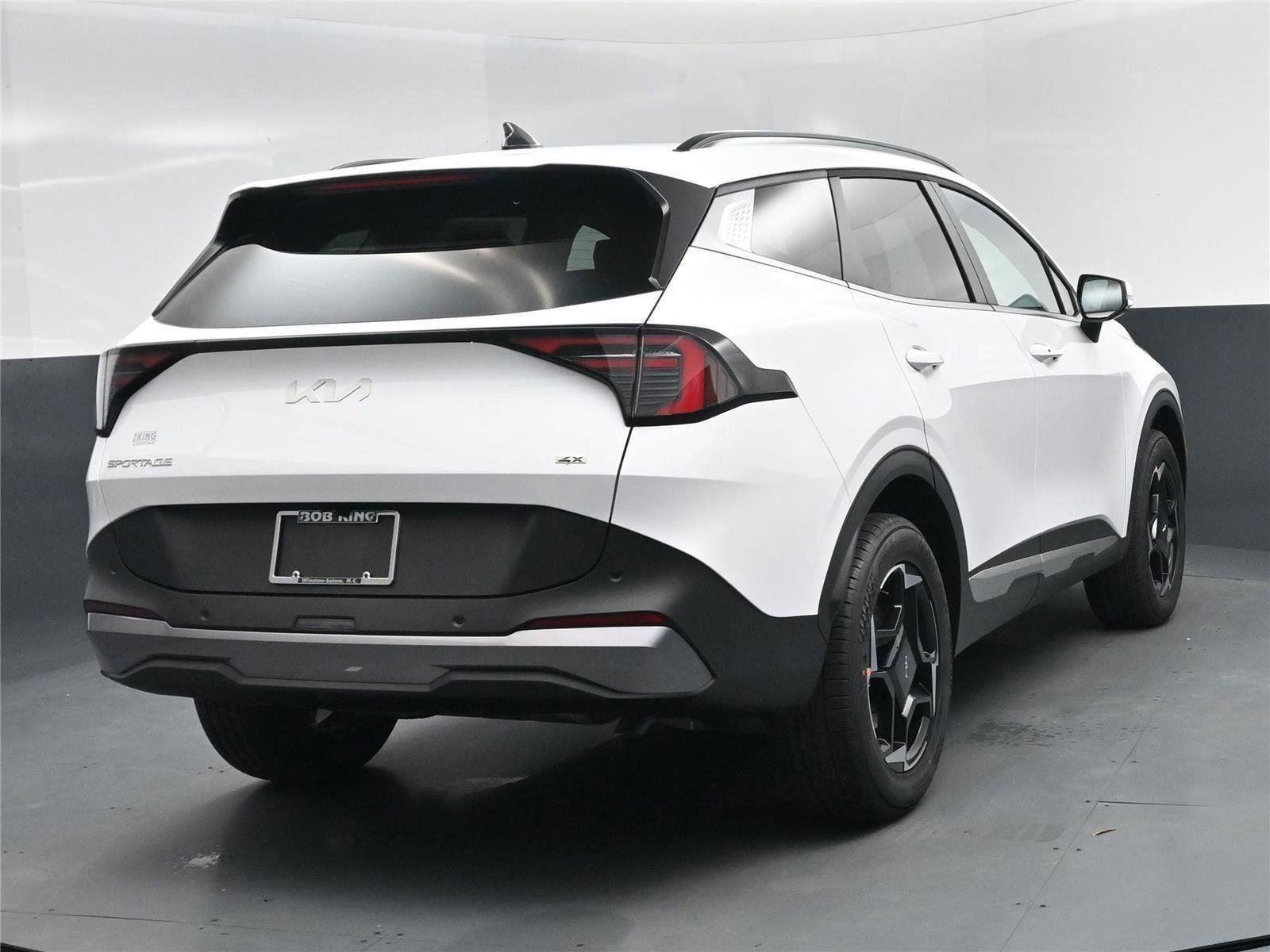 New 2026 Kia Sportage EX image 15