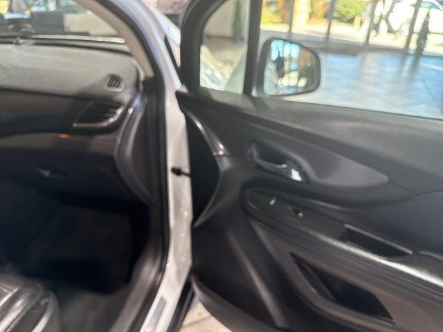 Used 2020 Buick Encore Essence image 24