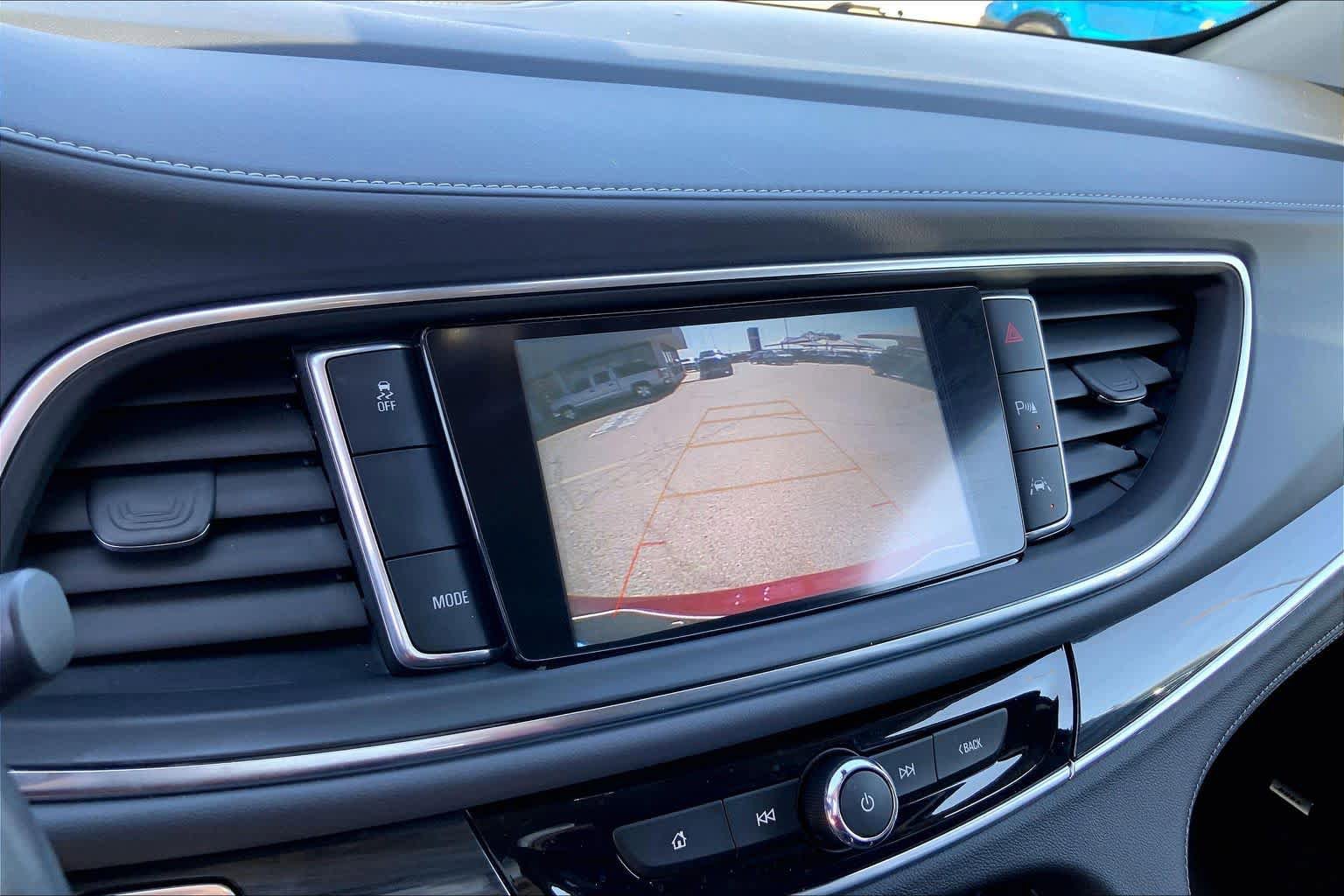 Used 2019 Buick Enclave Premium w/ Experience Buick Package FWD image 27