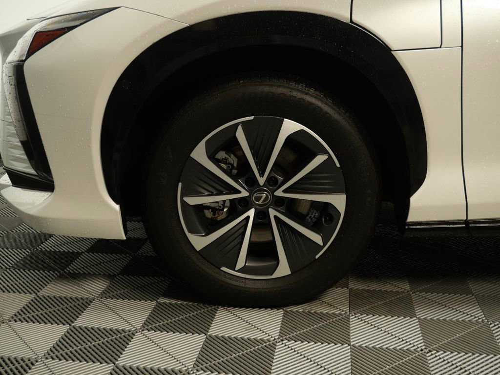 Used 2023 Lexus RZ 450e Premium w/ Technology Package image 10