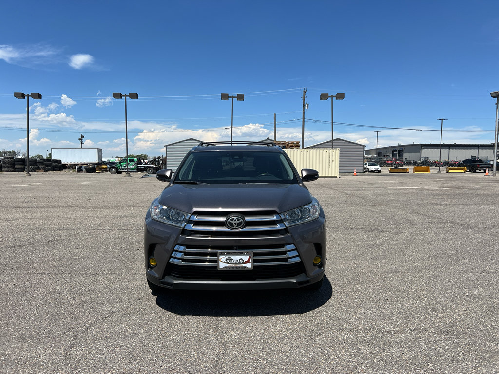 Used 2019 Toyota Highlander Limited Platinum AWD/4WD image 9