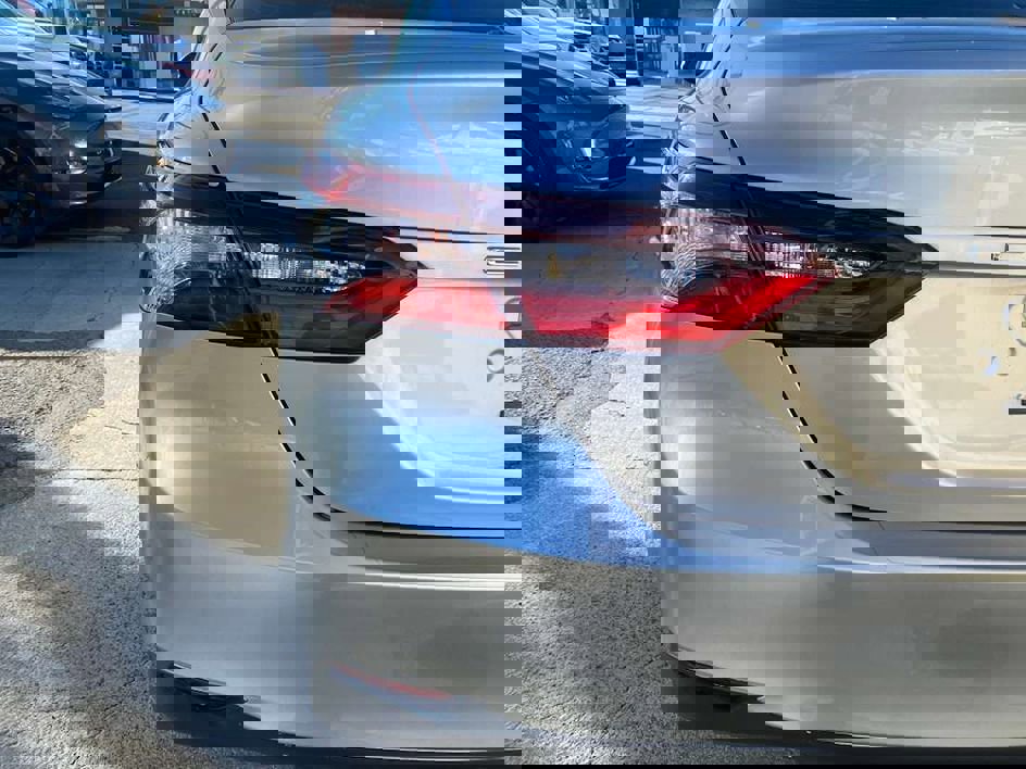 Used 2024 Toyota Camry LE image 16