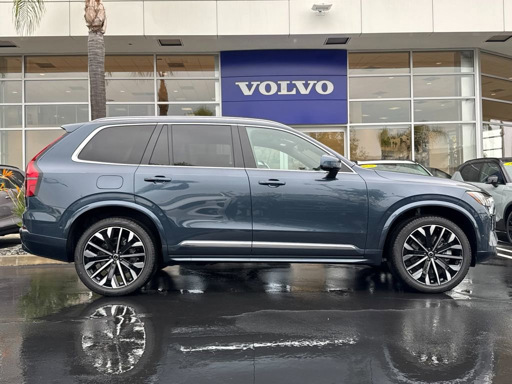 New 2026 Volvo XC90 T8 Plus AWD/4WD image 6