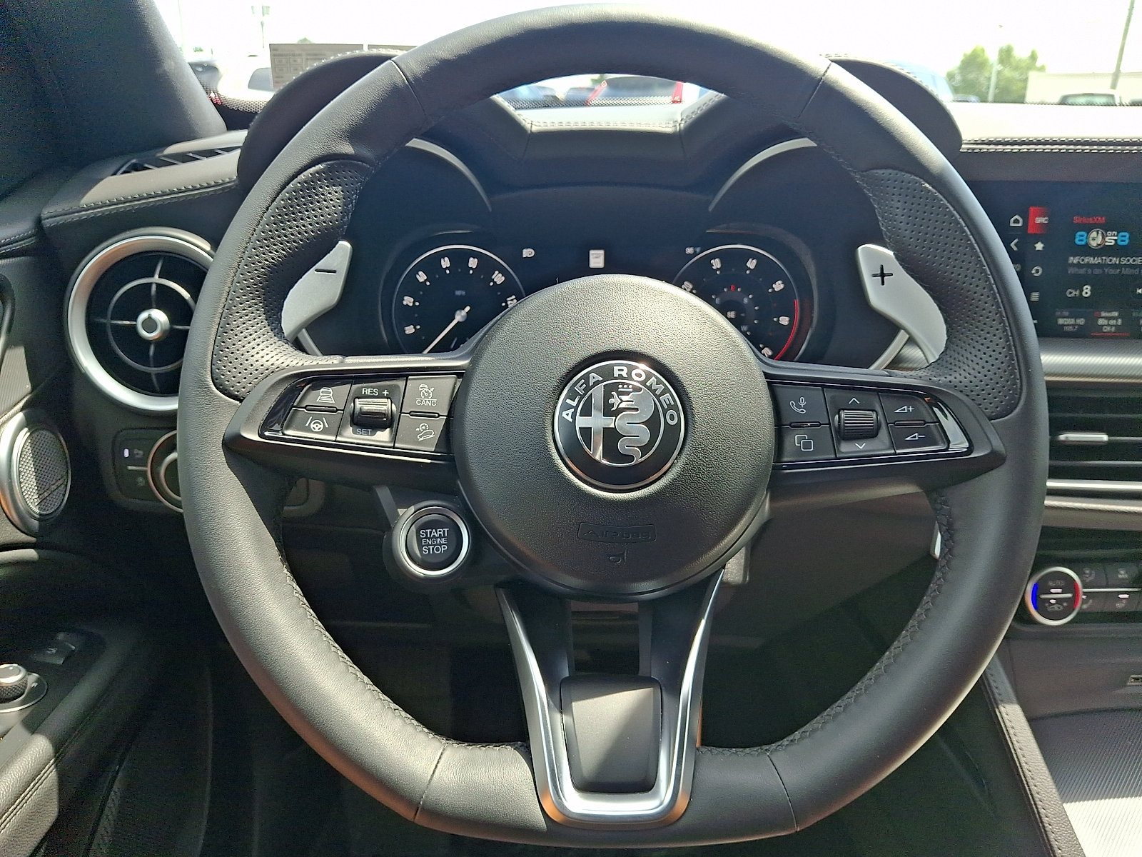 New 2025 Alfa Romeo Stelvio Sprint AWD/4WD image 17