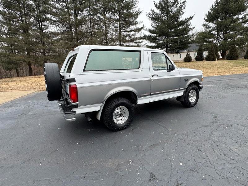Used 1995 Ford Bronco XLT image 5