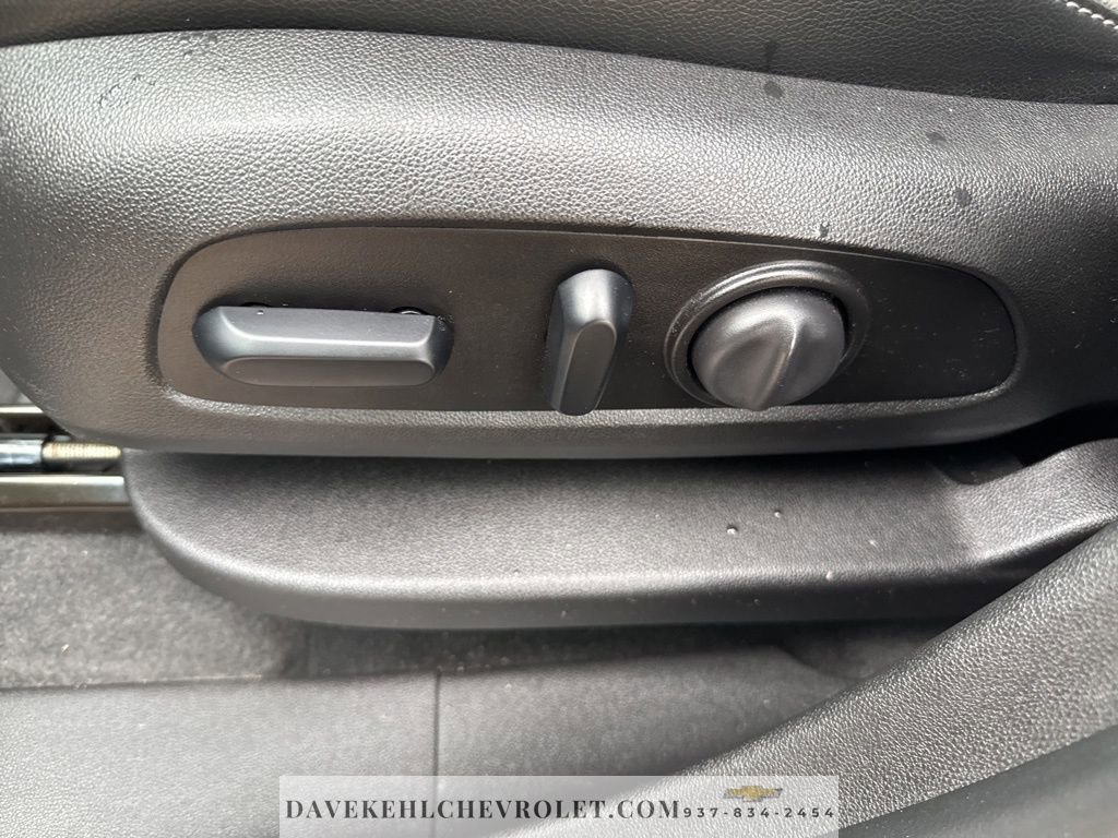 Used 2018 Chevrolet Equinox Premier image 15