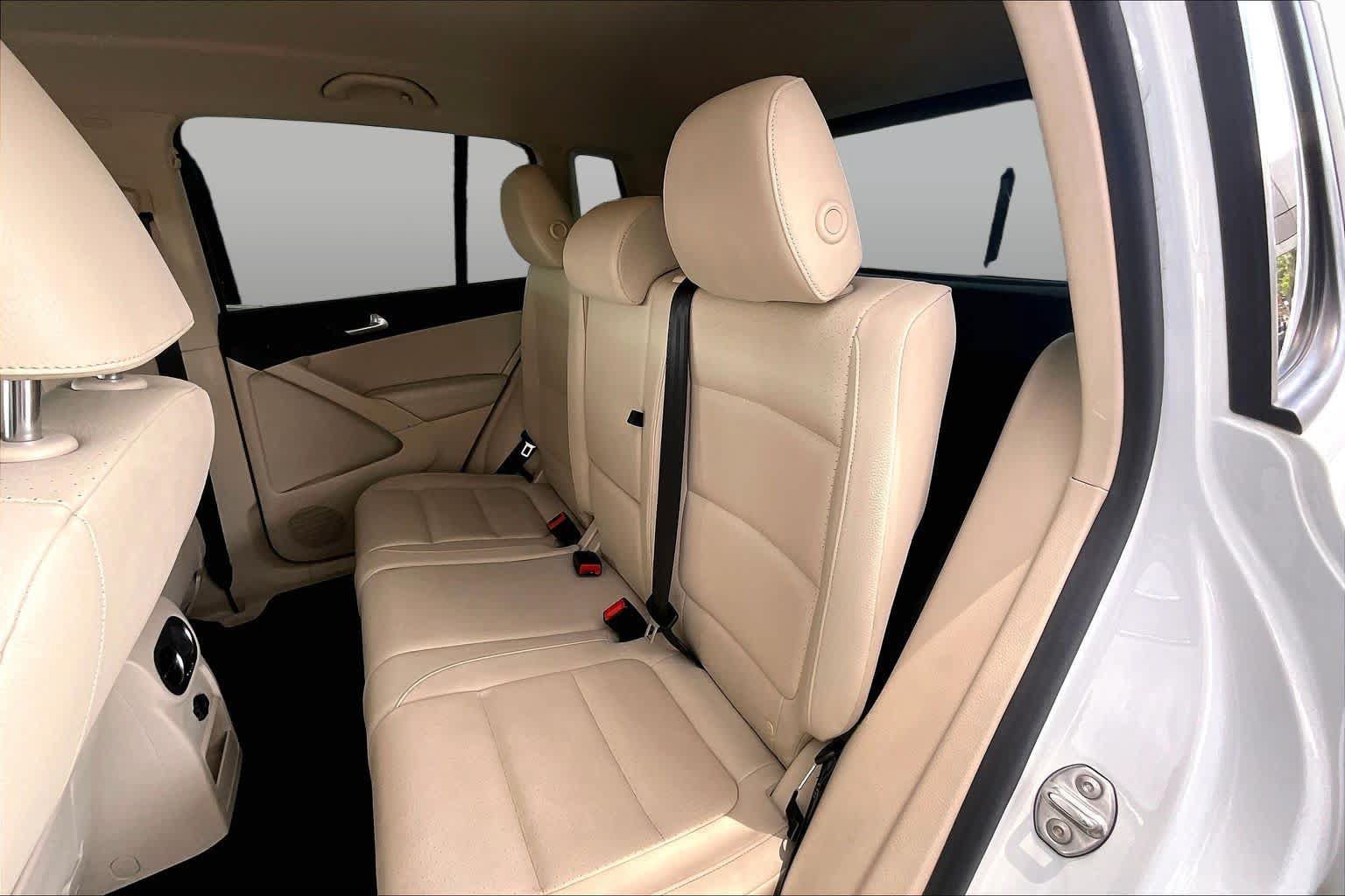 Used 2017 Volkswagen Tiguan S AWD/4WD image 21