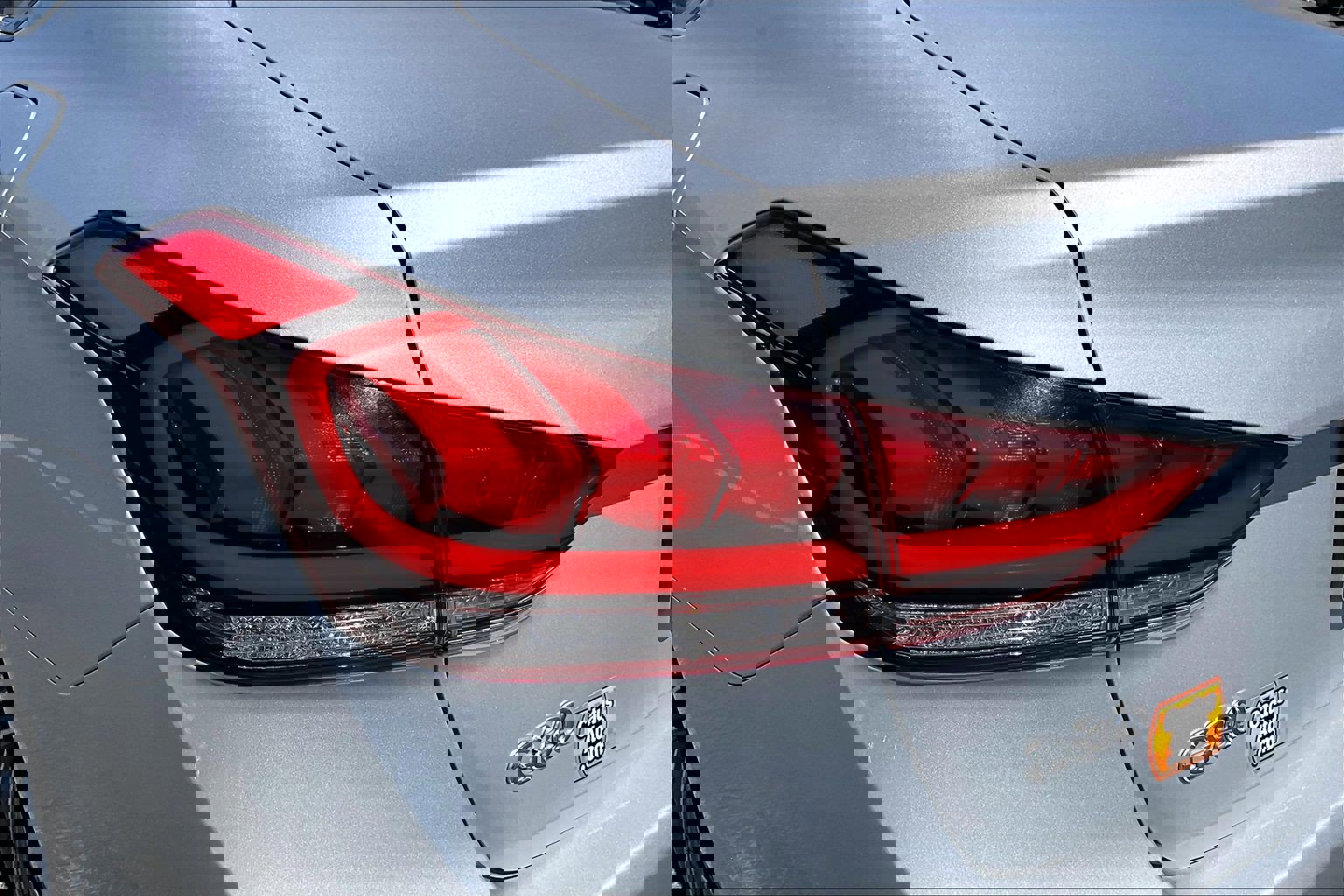 Used 2017 Genesis G80 3.8 image 29