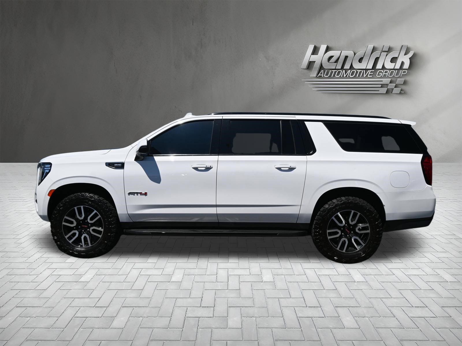 Used 2021 GMC Yukon XL AT4 w/ Rear Media and Nav Package AWD/4WD image 7