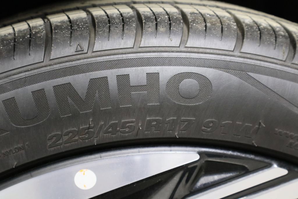 Used 2025 Kia K4 EX image 37