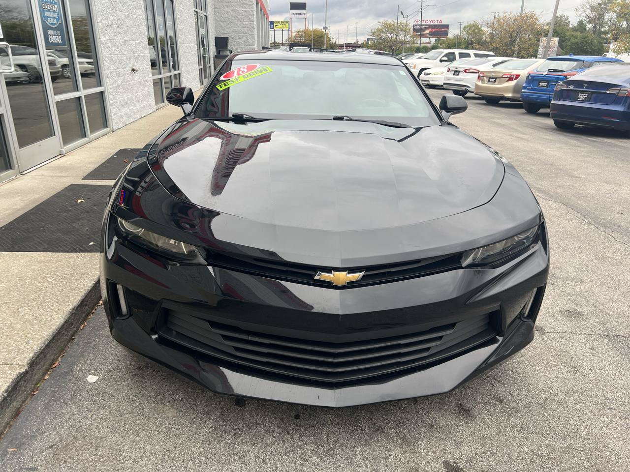 Used 2018 Chevrolet Camaro LT RWD image 10