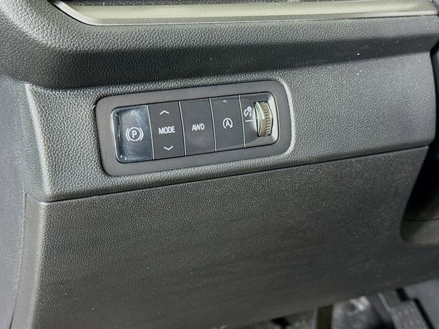 New 2026 Chevrolet Traverse LT w/ Driver Confidence Package image 12