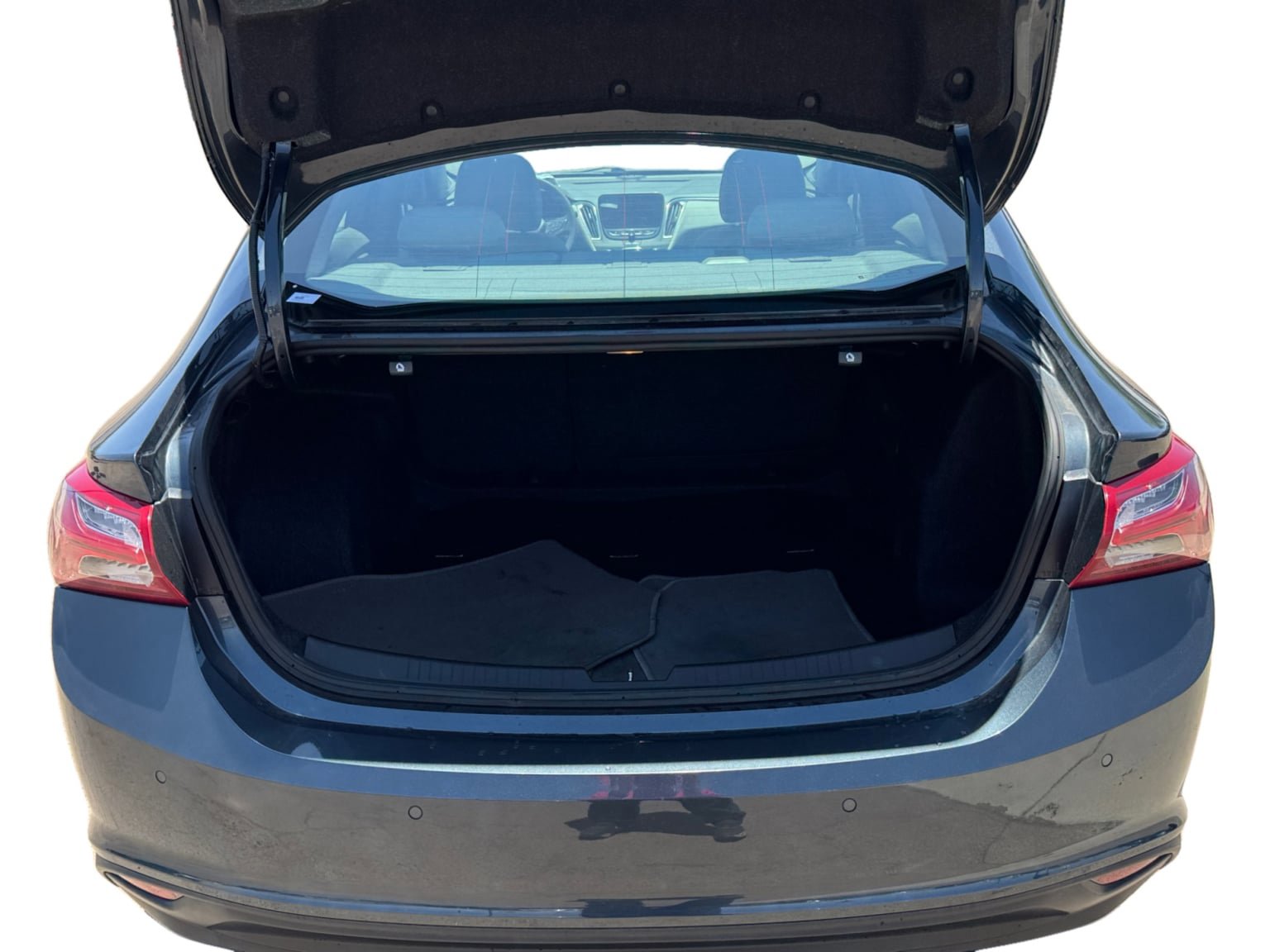 Used 2021 Chevrolet Malibu LT FWD image 19