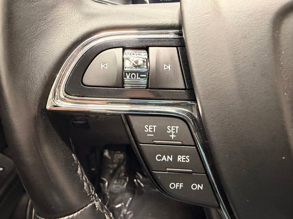 Used 2023 Lincoln Nautilus Reserve AWD/4WD image 28