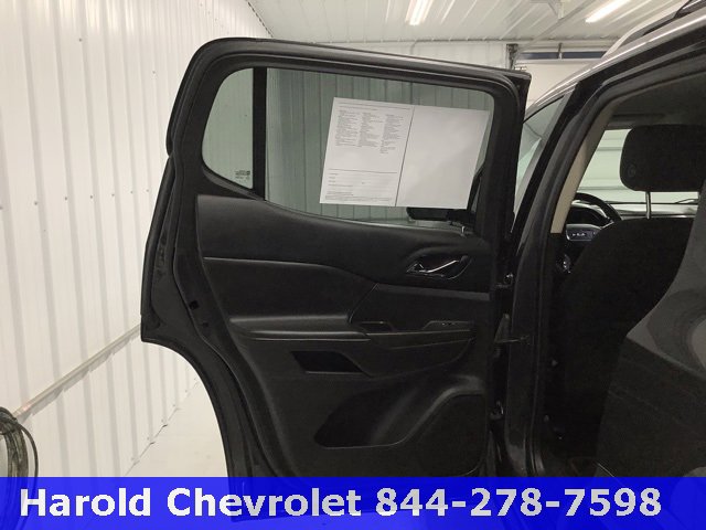 Used 2018 GMC Acadia SLE image 12