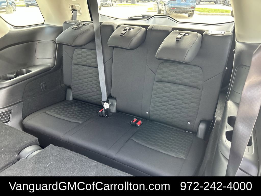 Used 2025 Nissan Pathfinder SV image 30