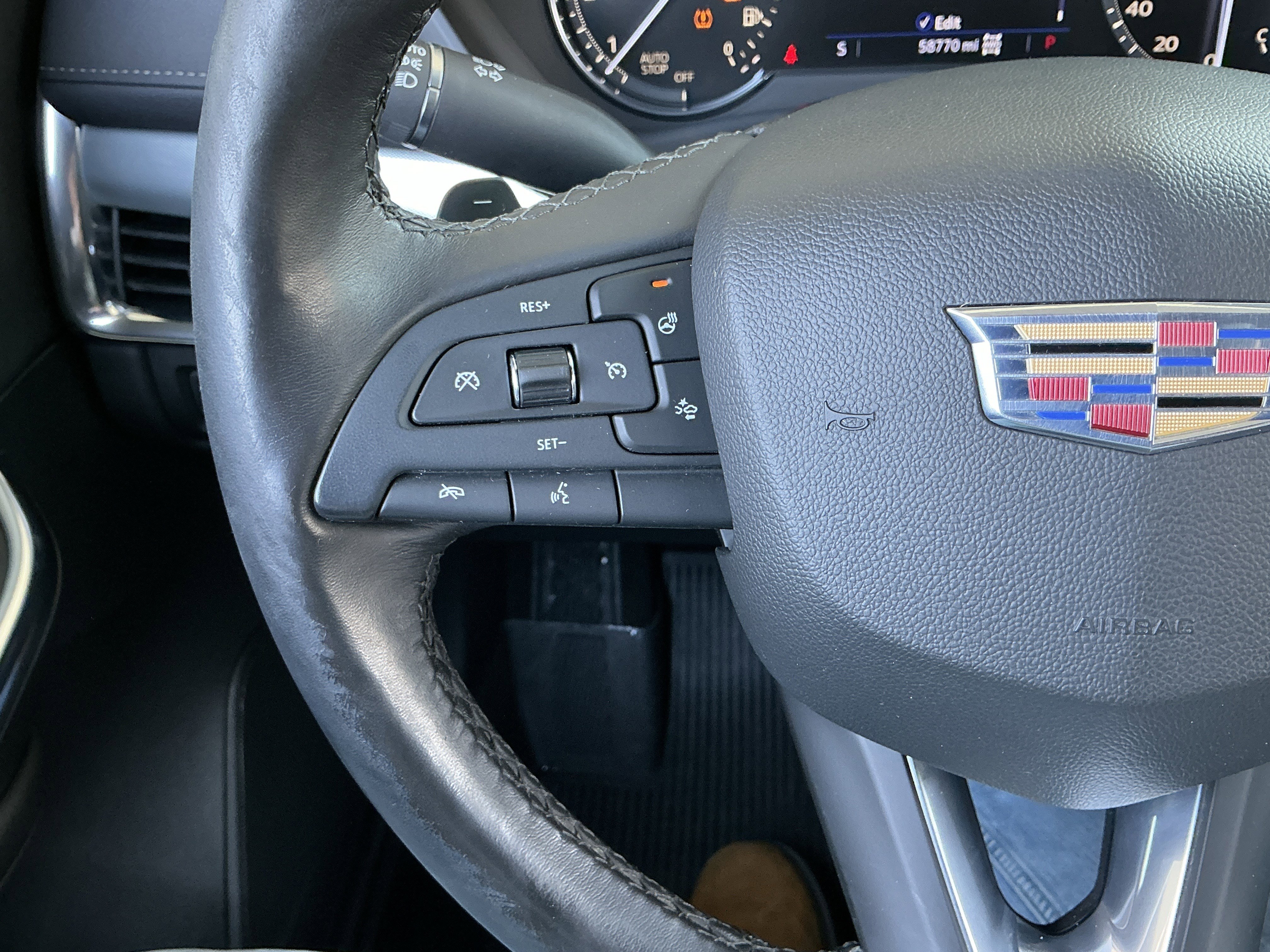 Used 2019 Cadillac XT4 Premium Luxury w/ Cold Weather Package image 12