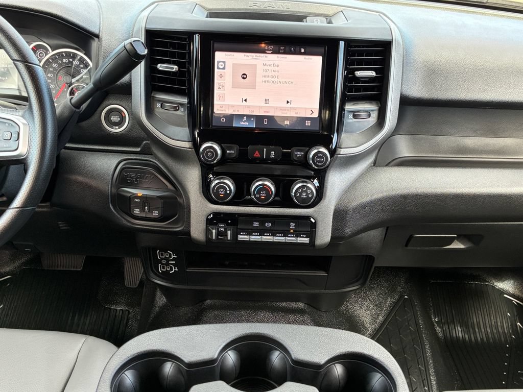 New 2026 RAM 5500 Tradesman AWD/4WD image 3