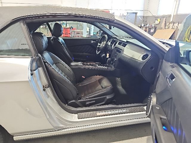 Used 2014 Ford Mustang Premium RWD image 11