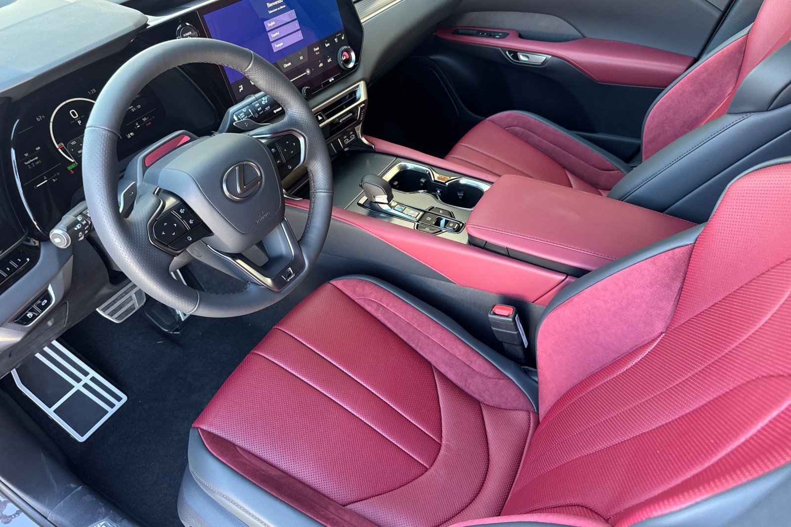 New 2026 Lexus RX 500h F Sport w/ Convenience Package AWD/4WD image 4