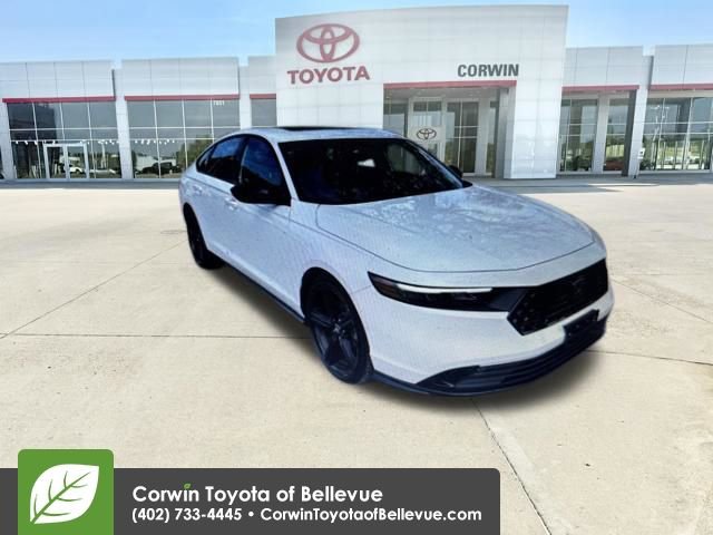 Used 2024 Honda Accord Sport image 11